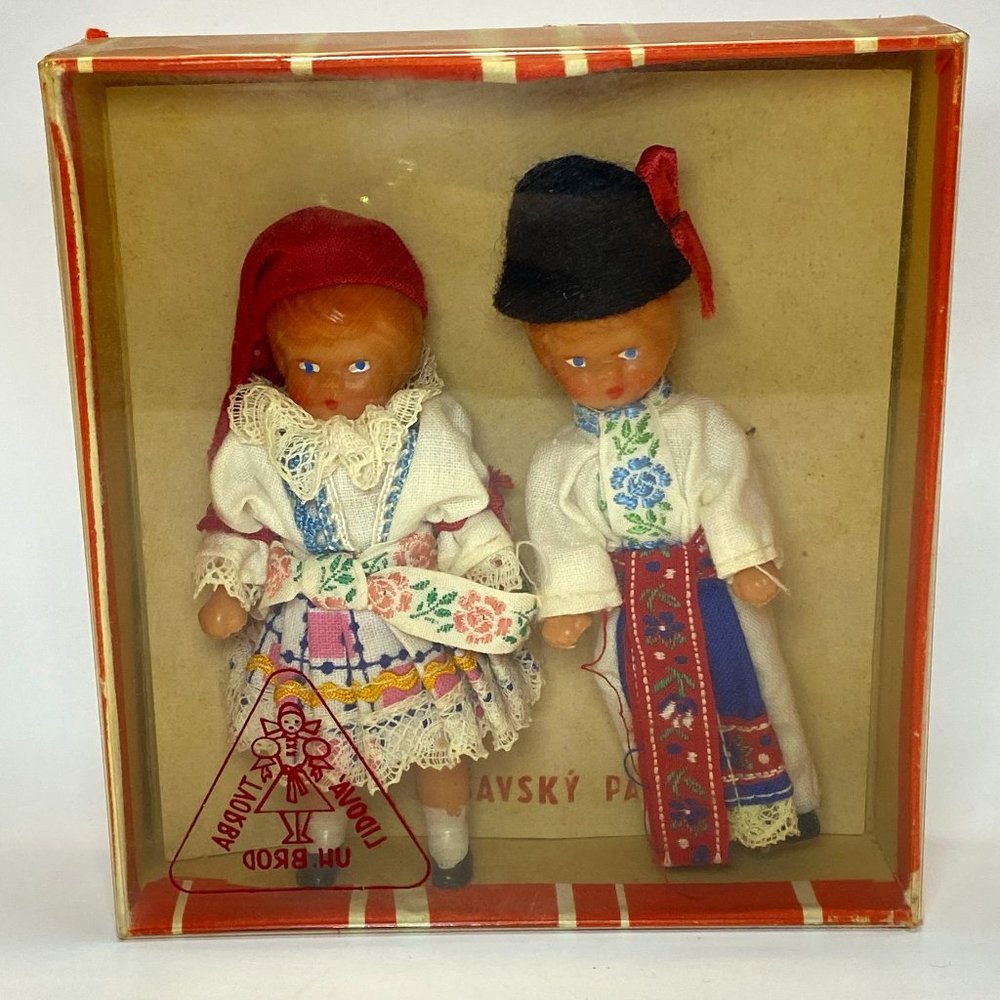 RARE Vintage Small Dolls 1968 Czechoslovakian Couple Traditional Dress in Box